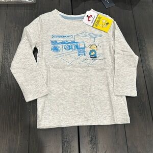 NWT Peanuts long sleeve shirt. Size 3t.